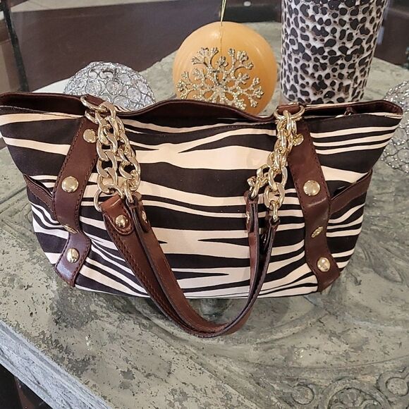 MICHAEL Kors Animal Print Shoulder Bag - Picture 6 of 13